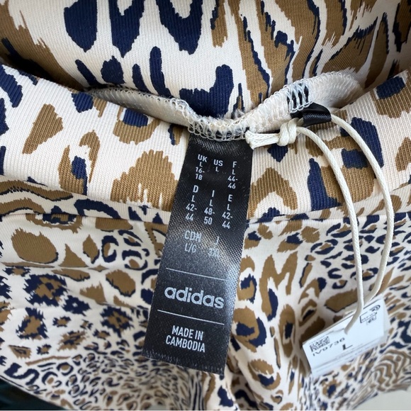 FARM Rio X ADIDAS | Oasis Night Animal Print Elastic Pull-on Stretch Bike Shorts - Picture 10 of 13